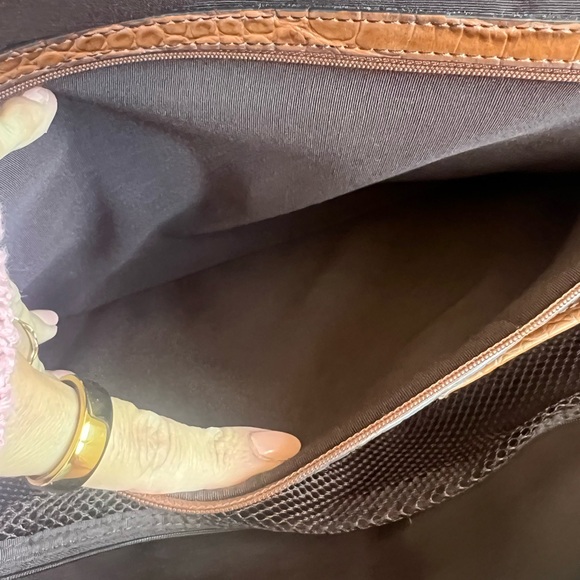 THE LIMITED WEEKENDER BAG - NEVER USED! - Picture 8 of 16